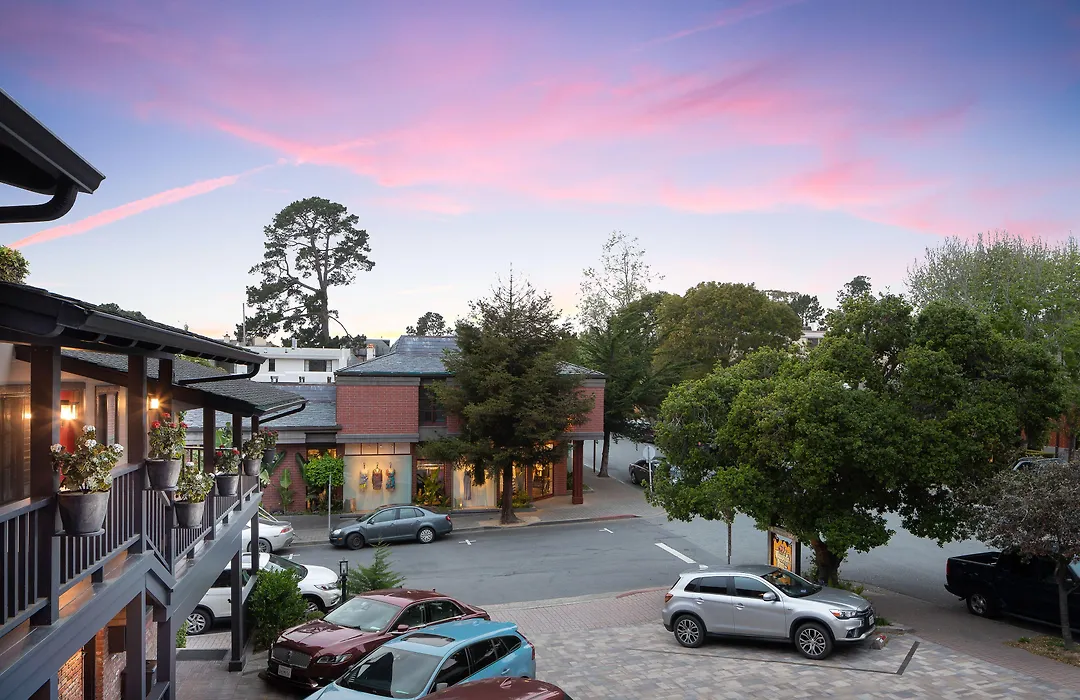 Wayside Inn-1